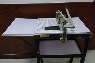 Cutting Fabric Machine